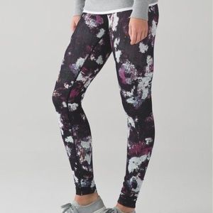 Lululemon Luxon Wunder Under